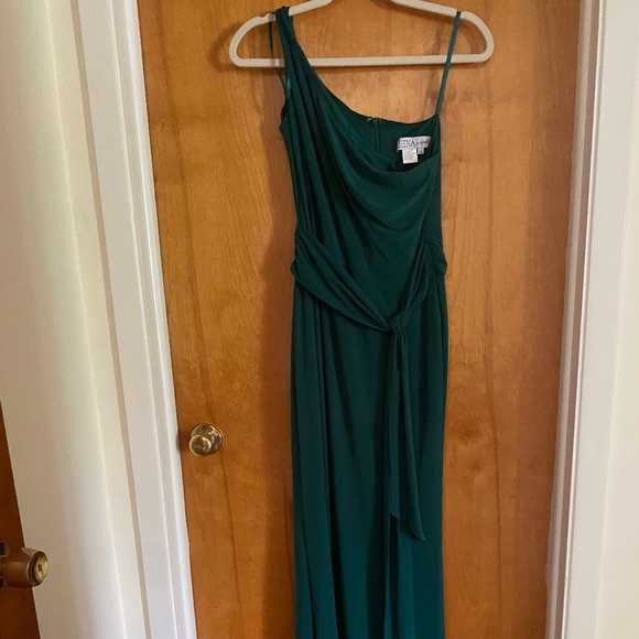 Ieena for Mac Duggal one shoulder gown size 2 - Picture 6 of 8